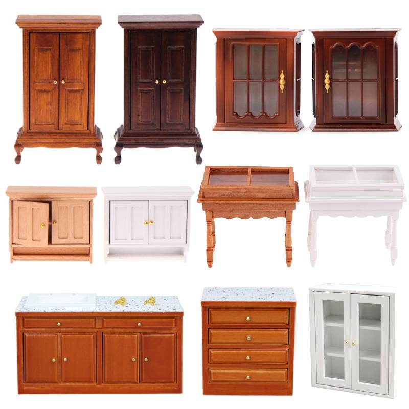 Sports Equipment Locker - 1:12 Dollhouse Miniature สีขาวตู้จอแสดงผลตู้เก็บของเฟอร์นิเจอร์ชุดของเล่นตกแต่งบ้านตุ๊กตาอุปกรณ์เสริม